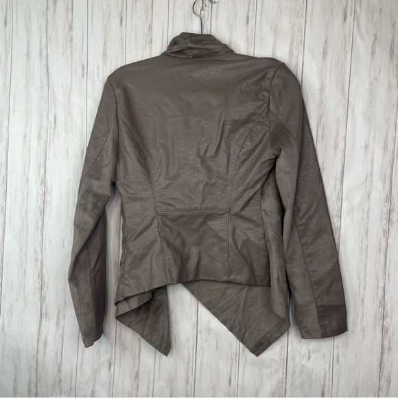 Blank NYC  taupe leather style wrap jacket small - Picture 7 of 7
